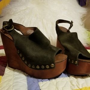 Green suede open toe sling back wedge sandals